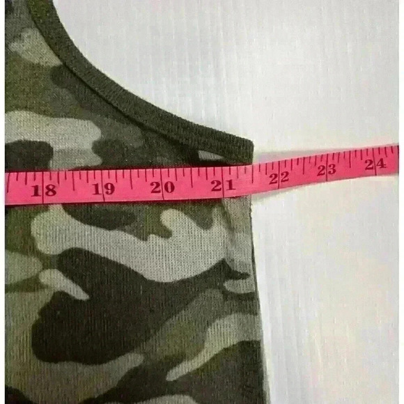 Lucky Brand Womens XXL Green Camo Soft Tank Top Poly/Spandex Stretch Lightweight - Picture 4 of 7